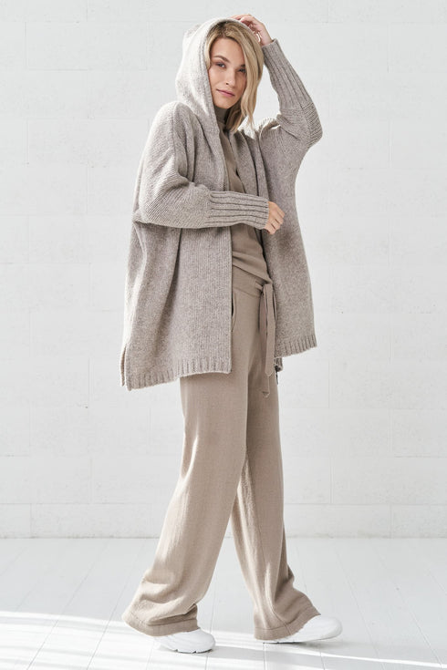 Image 12 of Merino wool sweater with long sleeves and a zipper Alice from Baltic Linen